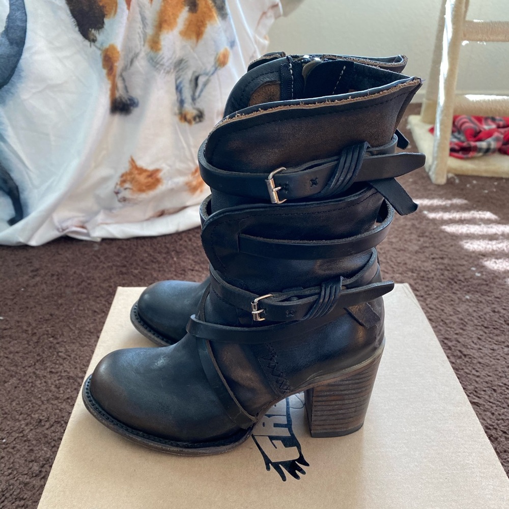 EUC Freebird by Steven Baker Boots; Black; SZ 6